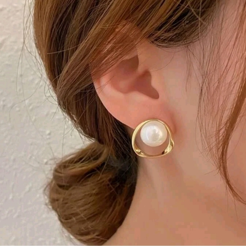 Faux Pearl Gold Tone Stud Earrings Bridal Statement wedding Cocktail Classic 💖 - Picture 5 of 13